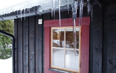 Stop Ice Dams Before They Start: Ventilation, Insulation & Roofing Details